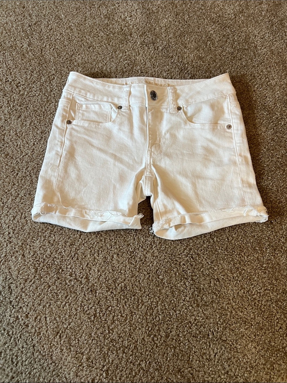White Denim Women’s American Eagle Shorts